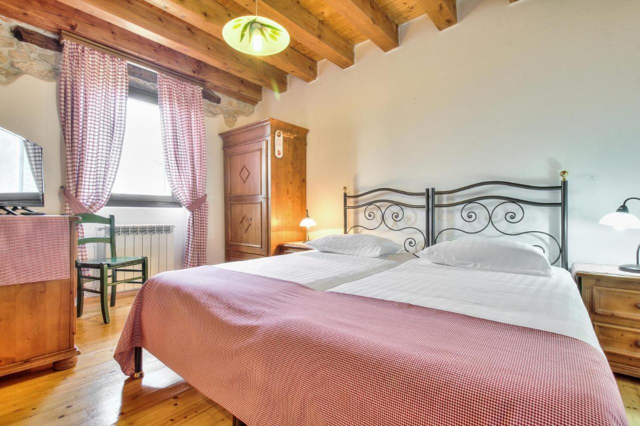 Casa Romantica La Parenzana ブイェ エクステリア 写真